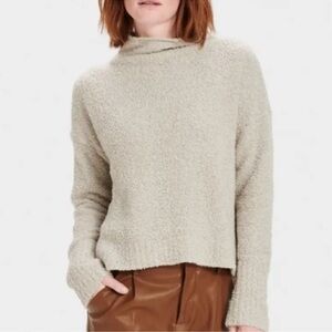 UGG Women’s Sage Turtleneck Sweater Soft cozy Boucle mock neck Stone color Sz XS